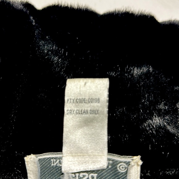 Lisa International XL Fur Crystal Zipper Closure - Picture 10 of 10